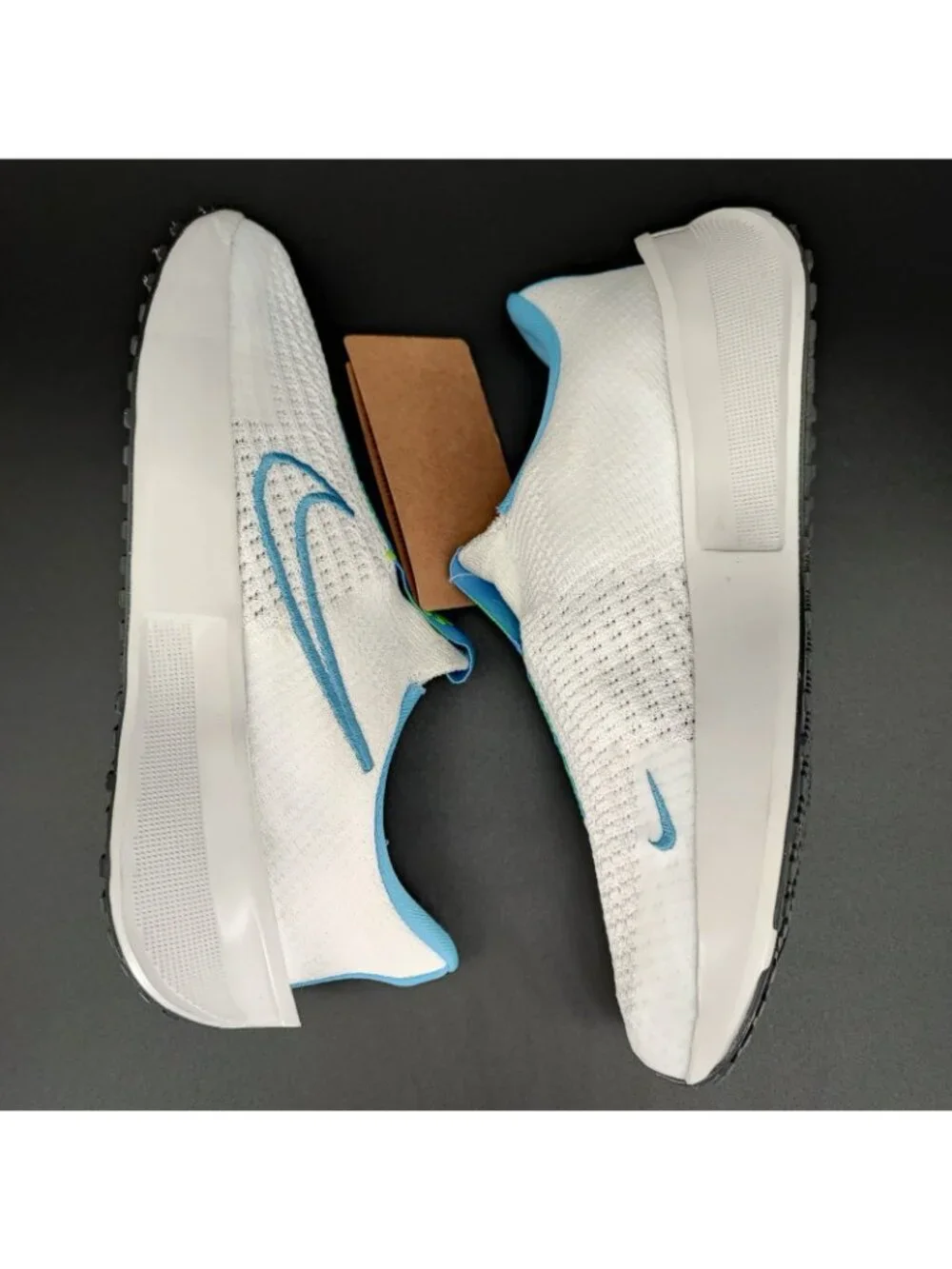Nike Interact Run EasyOn Women's Size 8 US Running Shoes Flyknit White FV5591